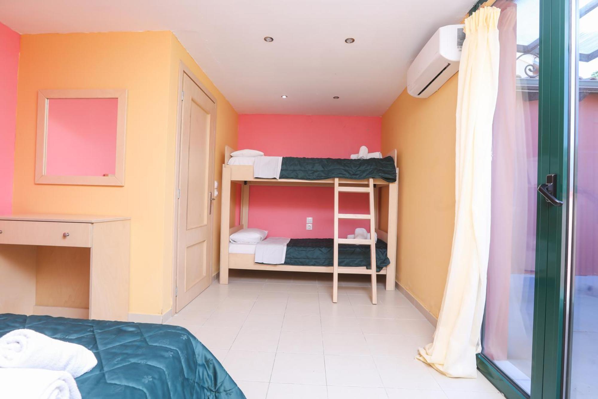 Corfu Hotel Apartments Бенитсес Экстерьер фото