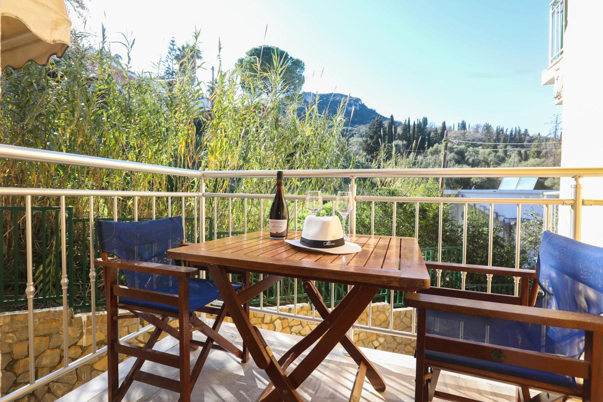 Corfu Hotel Apartments Бенитсес Экстерьер фото