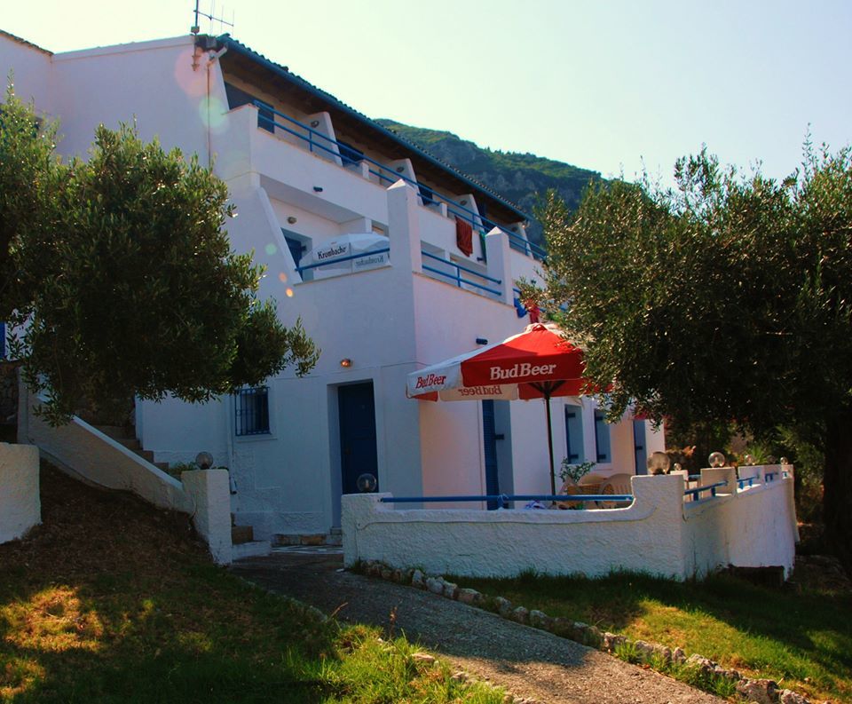 Corfu Hotel Apartments Бенитсес Экстерьер фото